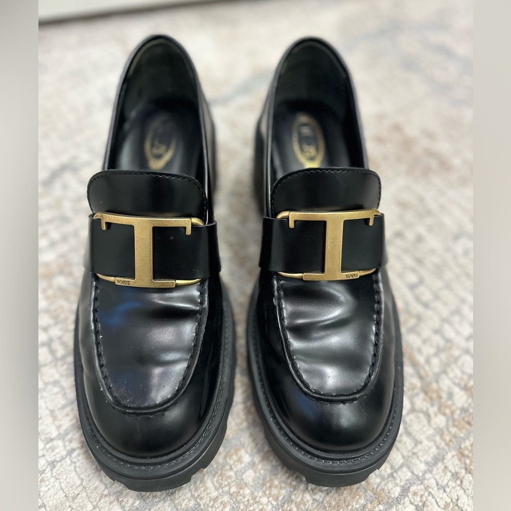TODS black loafers, barely worn, size 37